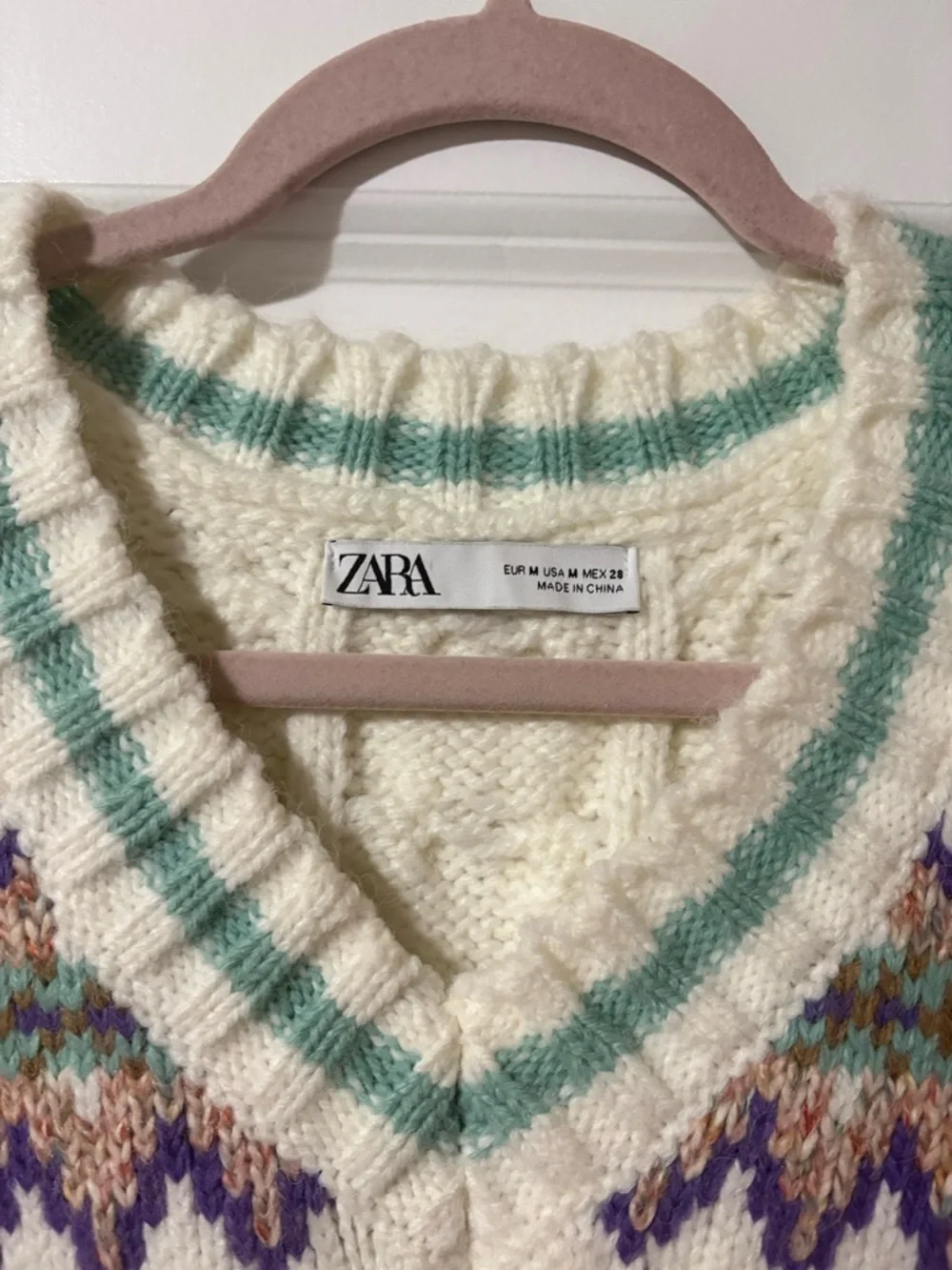 Zara V-Neck Cable Knit Vest - Picture 4 of 5